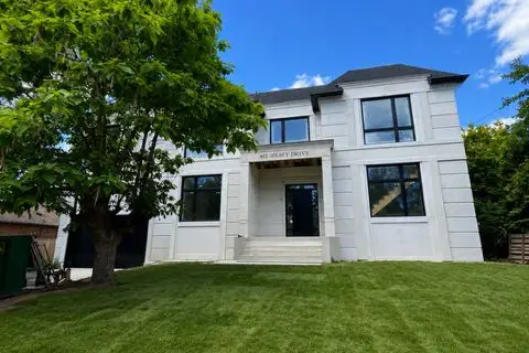 483 Selsey Drive