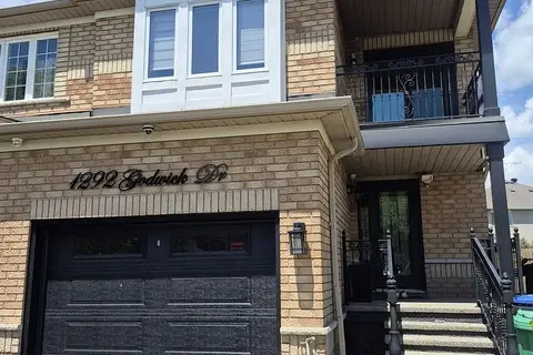 1292 Godwick Drive (Lower)