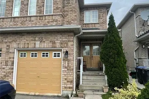 7153 Village Walk