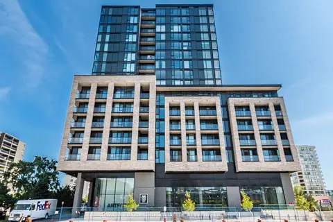 86 Dundas Street E 622