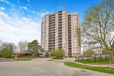 975 WARWICK Court 1501