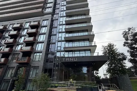 21 Park Street E 318