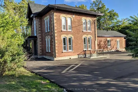 44 Main Street N 6