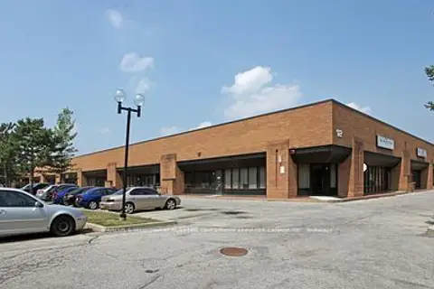 12 Falconer Drive 11