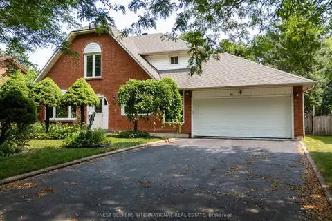 10 Lennox Court
