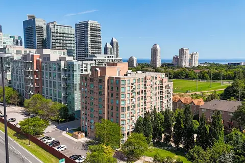 190 Manitoba Street 706