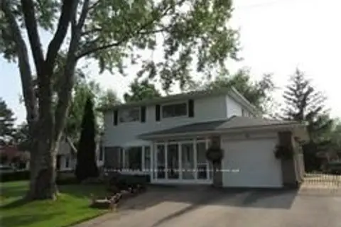 54 Roberts Crescent
