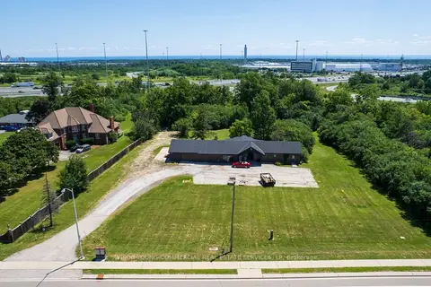 2078 Upper Middle Road E