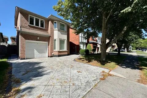 2052 Oak Bliss Crescent