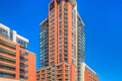 800 Lawrence Avenue W B-31