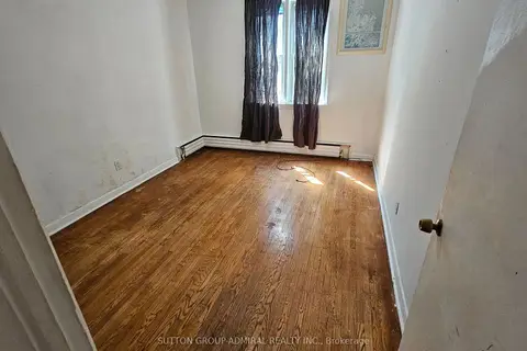 7 Elway Court