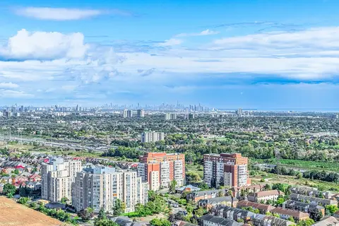 25 Kingsbridge Garden Circle TPH6