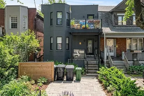 15 Thorburn Avenue B03