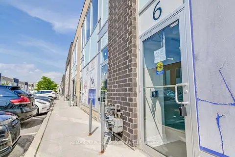 1185 Queensway E 6