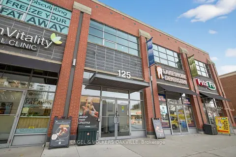 125 Lakeshore Road E 203