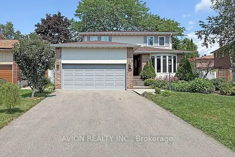 1413 Harmsworth Square
