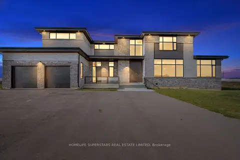 32 Sugarbush Court