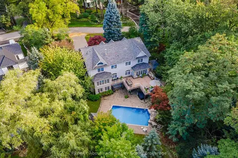 235 LAKEWOOD Drive