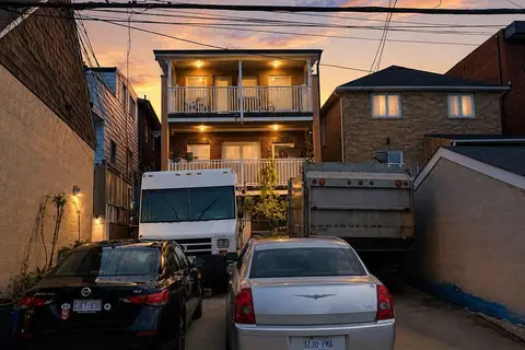 352 Caledonia Road