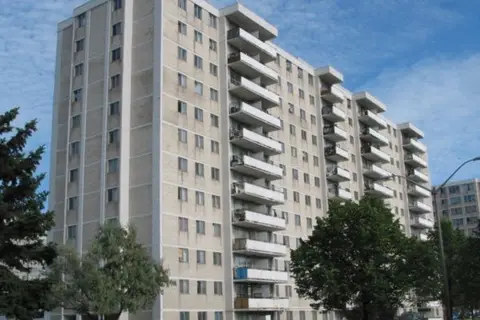 100 Lotherton Pathway 410