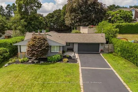 892 North Shore Boulevard W