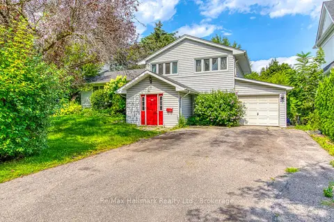 235 Tweedsdale Crescent