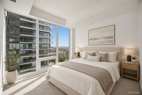 4010 Eglinton Avenue W 1607