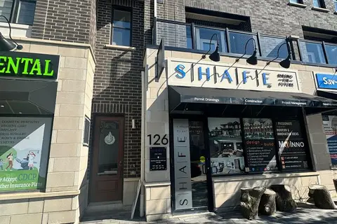 126 Burnhamthorpe Road E