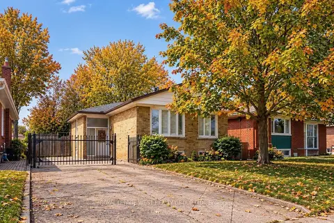 12 Leavenworth Crescent