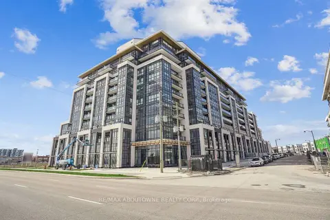405 Dundas Street W 707