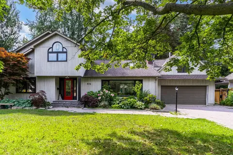 876 Parkland Avenue