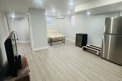 121 Bonnieglen Farm Boulevard Basement