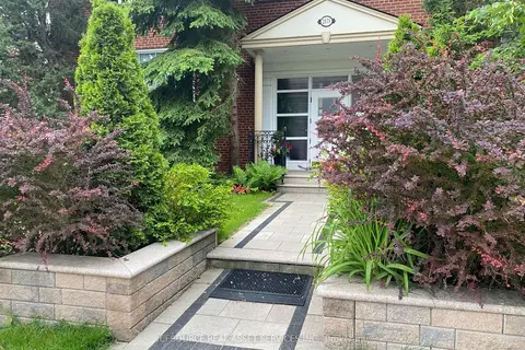 2675 Bloor Street W 12