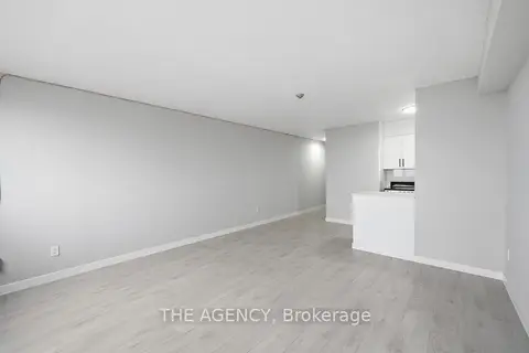 2360 Dundas Street W 2808B