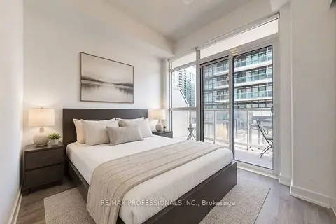 251 Manitoba Street 504