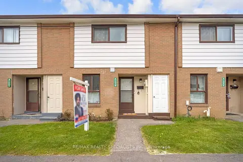 144 Fleetwood Crescent
