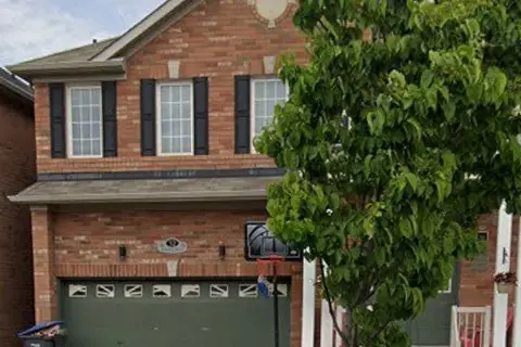 32 Demaris Drive