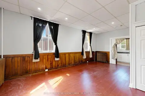 70 Mill Street 7