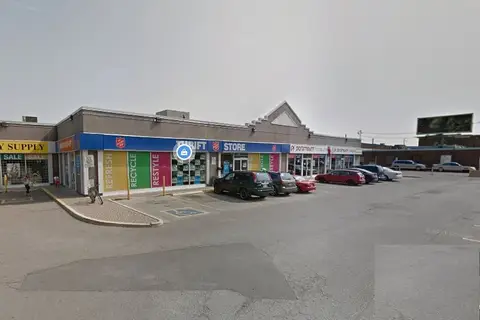 3715 Keele Street 13-14