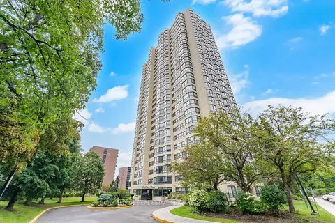8 Lisa Street 306