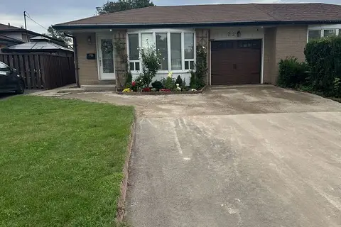 72 Cathcart Crescent Upper