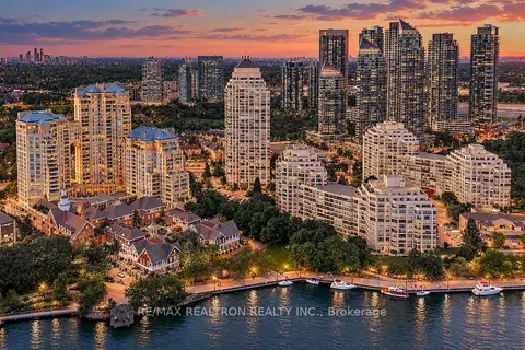 2287 Lake Shore Boulevard W 1402