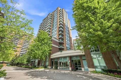 15 Michael Power Place 809