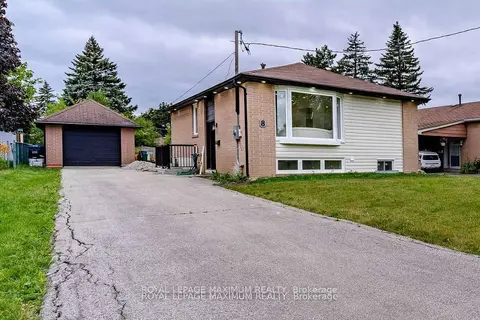 8 Lawrence Crescent Upper Level
