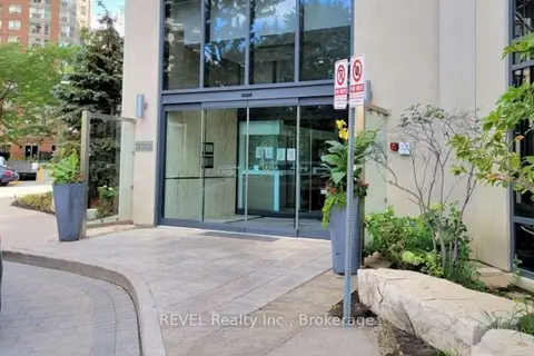 330 Burnhamthorpe Road W 2609