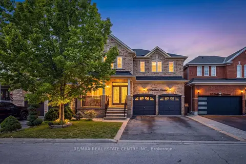 54 Lockburn Crescent