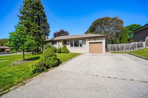 50 Roskell Crescent