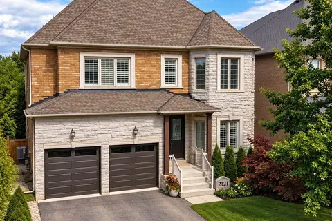 2121 Blackforest Crescent