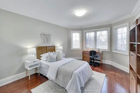 40 Harrow Drive 1