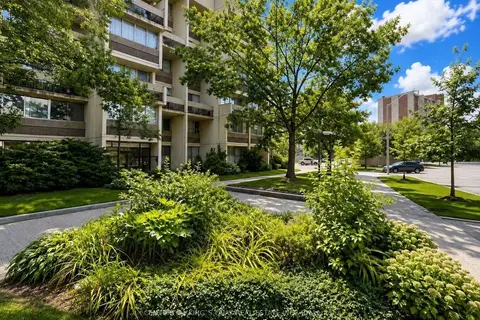 1300 Marlborough Court 121